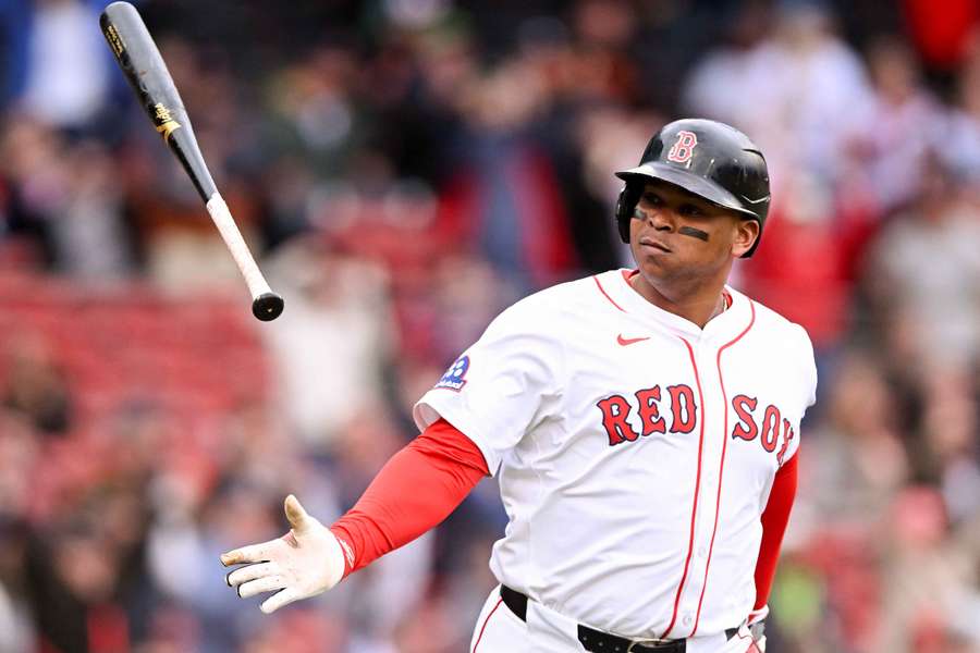 Rafael Devers Ignites Giants’ Championship Dreams as Red Sox Signal Bold New Era