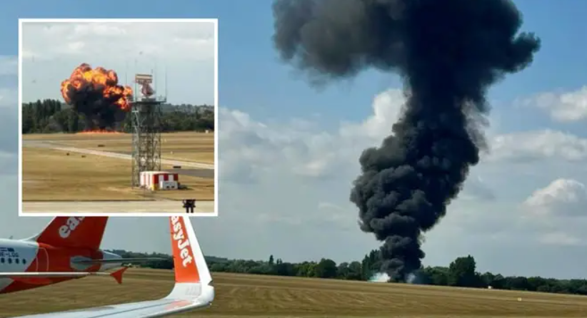 London Plane Crash Updates : Beech B200 Super King Air Goes Down in Flames