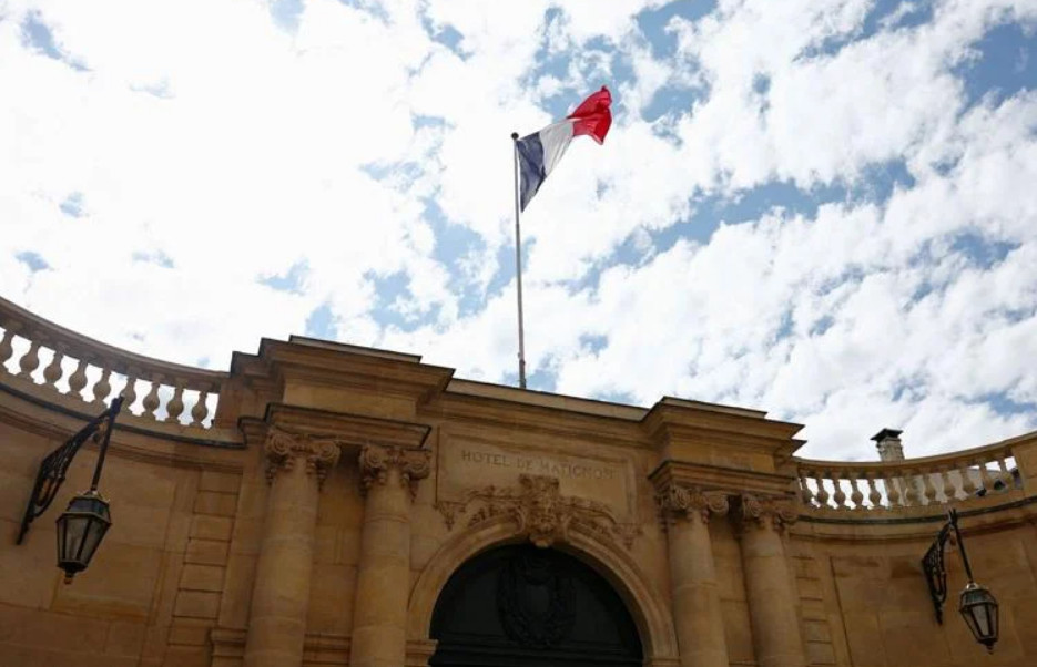 France’s Government Collapses Amid Debt Crisis and Political Deadlock