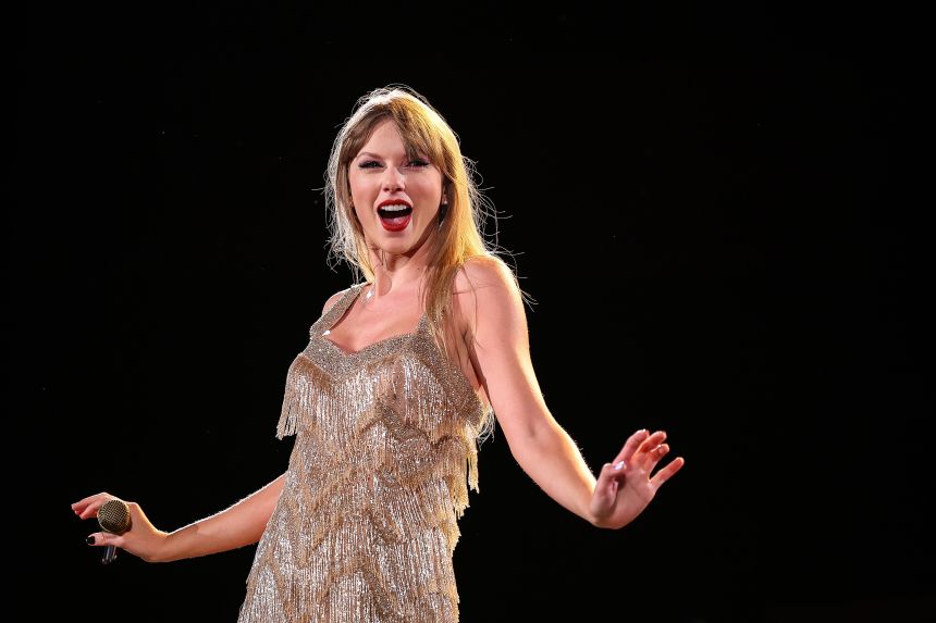 Taylor Swift Protects Herself From Stalker Brian Jason Wagner With Bulletproof Screen 